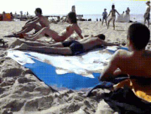 Hành động mà chỉ có lũ bạn thân mới dám làm - 1