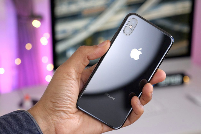 Apple bất ngờ bán trở lại iPhone X với giá từ 17,85 triệu đồng - 1