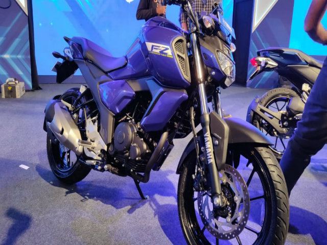 Thế giới xe - Ảnh thực tế môtô siêu rẻ Yamaha FZ V3.0 giá 31 triệu đồng