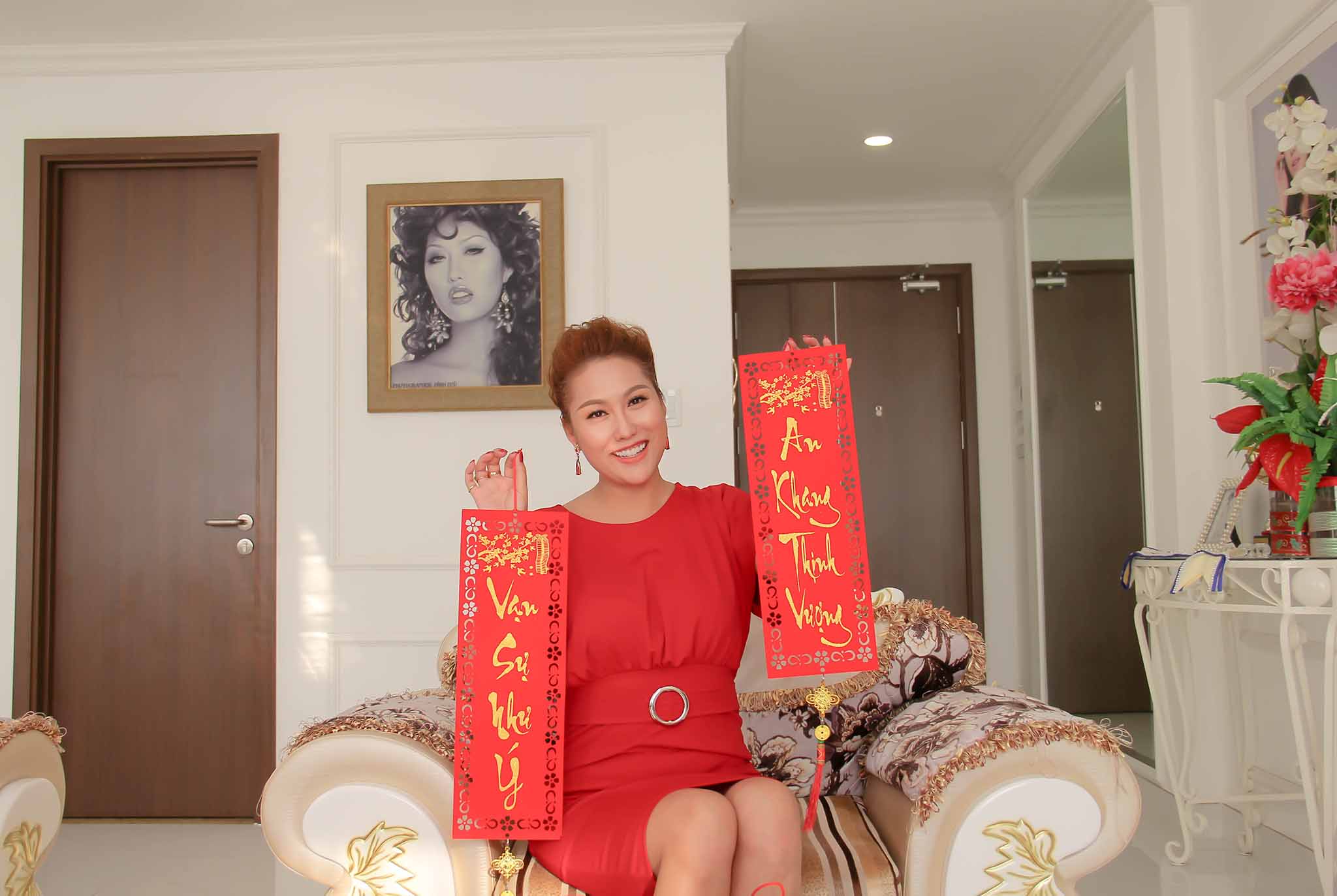 Tuyên bố đàn ông theo đuổi xếp hàng dài, Phi Thanh Vân ăn Tết cô đơn ở nhà 10 tỷ? - 2