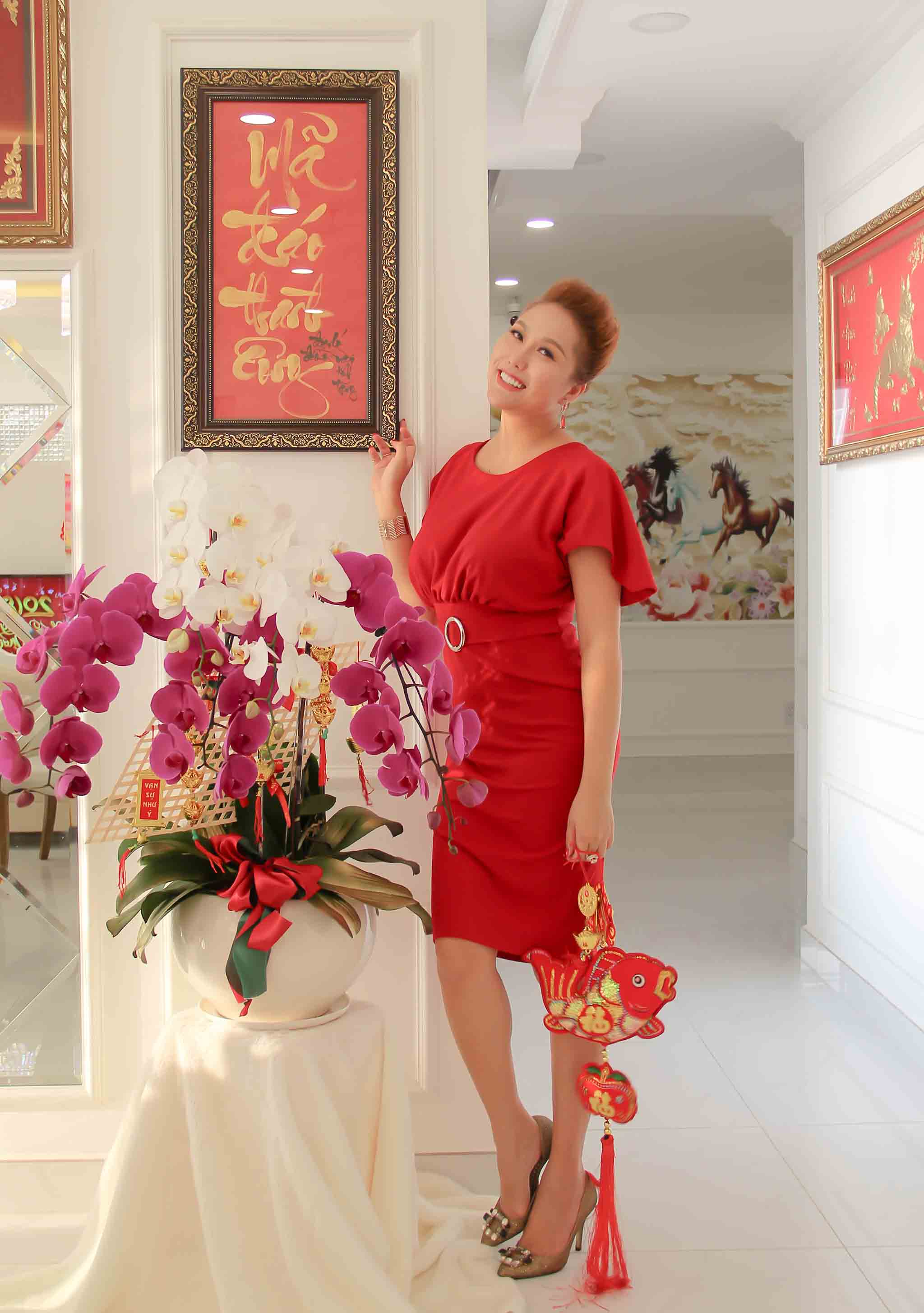Tuyên bố đàn ông theo đuổi xếp hàng dài, Phi Thanh Vân ăn Tết cô đơn ở nhà 10 tỷ? - 5