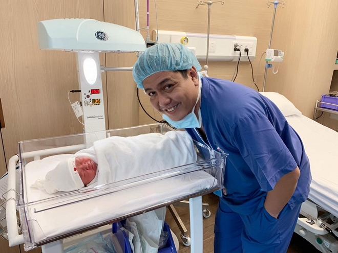 Thanh Thuý sinh con thứ 2 nặng hơn 4 kg sau hai ngày chờ đợi - 1