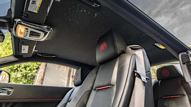 Rolls-Royce giới thiệu bộ sưu tập siêu xe mừng Tết Kỷ Hợi 2019 - 4