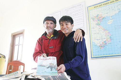 300 ngày cưu mang ông Tây thuyền buồm - 3