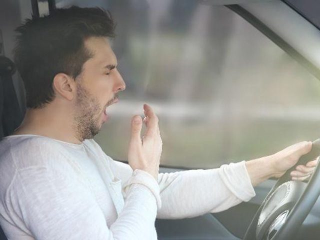 Tin tức ô tô - Kinh nghiệm chống buồn ngủ khi lái xe đường dài