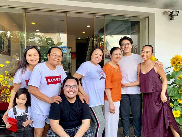 Đời sống Showbiz - Đoan Trang khoe ảnh đón Tết ở Đồng Nai, bất ngờ với vị khách đặc biệt này