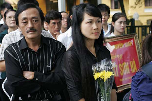 Quý ông showbiz Việt lấy vợ kém cả 20 tuổi: người hạnh phúc, kẻ ly hôn - 6