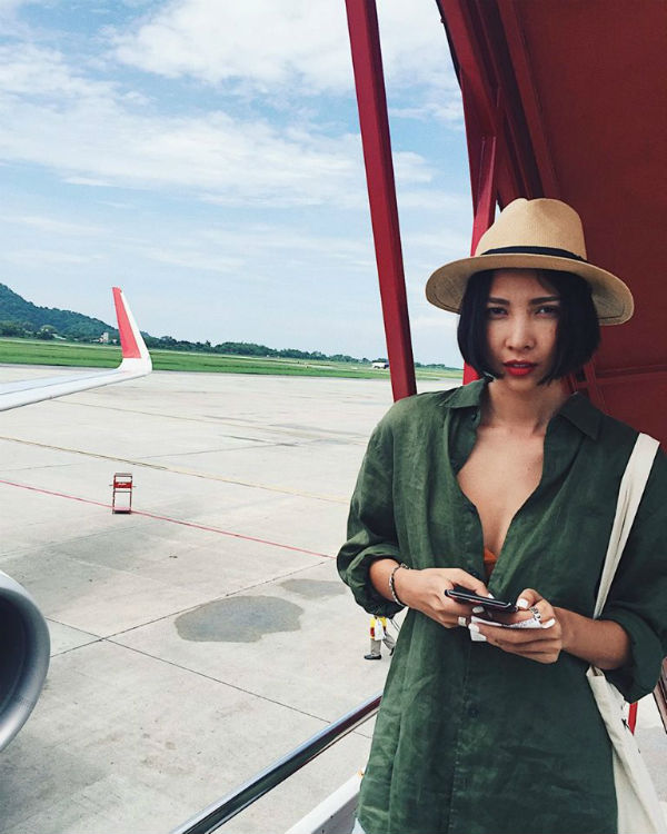 Chiêu mặc sơ mi buông 3 cúc của sao Việt - 8