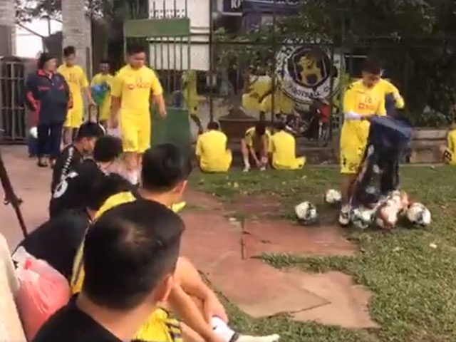 Quang Hải, Hà Nội FC tập khai xuân: Ngoại binh mới phô diễn, thủ môn Tiến Dũng ra mắt