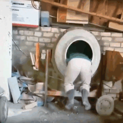 Đứng tim với những con người thích chọc cười "tử thần" - 7