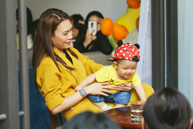 Mỹ Tâm về nhà ở Đà Nẵng, fan rủ nhau đến chúc Tết - 1