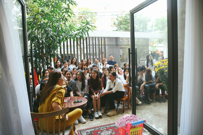 Mỹ Tâm về nhà ở Đà Nẵng, fan rủ nhau đến chúc Tết - 2