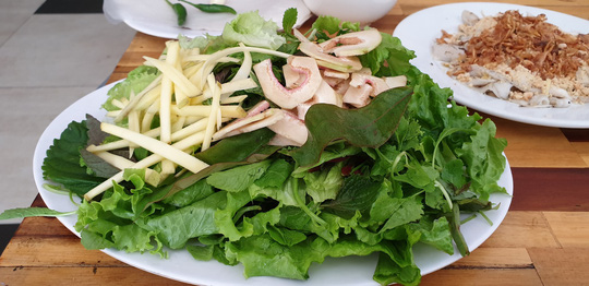 Ăn Tết với gỏi cá Nam Ô - 5