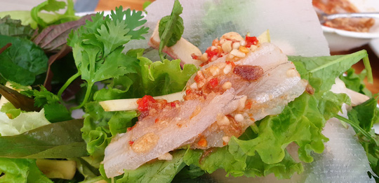 Ăn Tết với gỏi cá Nam Ô - 6