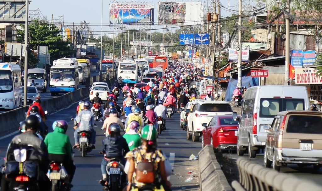 Trở lại Sài Gòn sau Tết, người dân như 