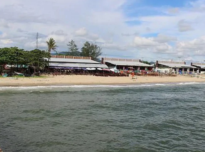 Hai xác nam không đầu cùng đầu một phụ nữ bất ngờ nổi lên ở bãi biển Thái Lan - 2