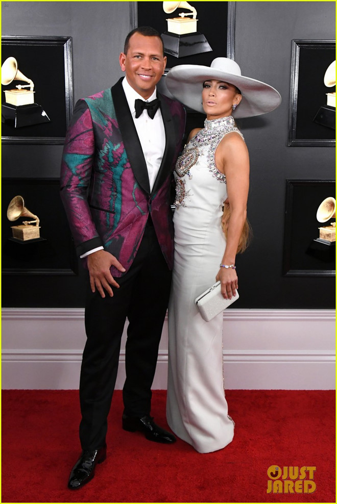 Nữ MC gốc Việt gây sốc trên thảm đỏ Lễ trao giải Grammy 2019 - 5