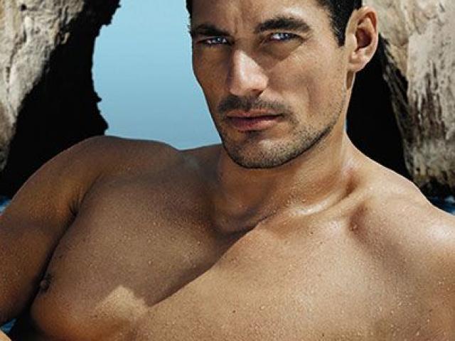 Làm đẹp - 6 cách giảm béo cho nam giới trong "tháng ăn chơi"