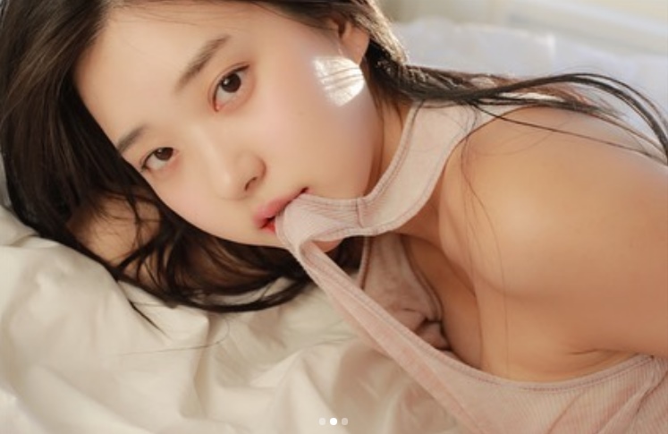 Cô văn thư Hàn Quốc thành người mẫu ảnh nửa triệu fan - 7