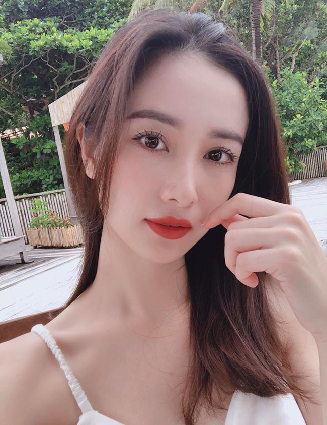 &#34;Mình muốn đa dạng hóa bản thân, trở thành diễn viên theo đuổi được nhiều hình ảnh khác nhau, đôi khi là trong sáng, đôi khi là trưởng thành và quyến rũ&#34;, Jun Vũ từng chia sẻ.&nbsp;