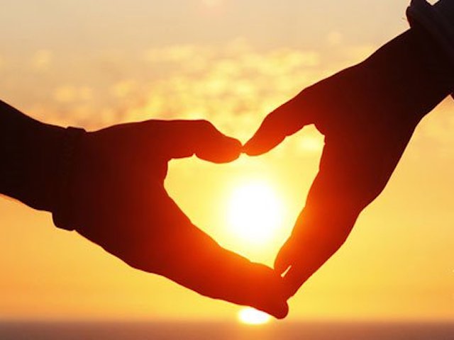 Công nghệ thông tin - Ảnh bìa Facebook đẹp và ý nghĩa cho ngày Valentine 2019