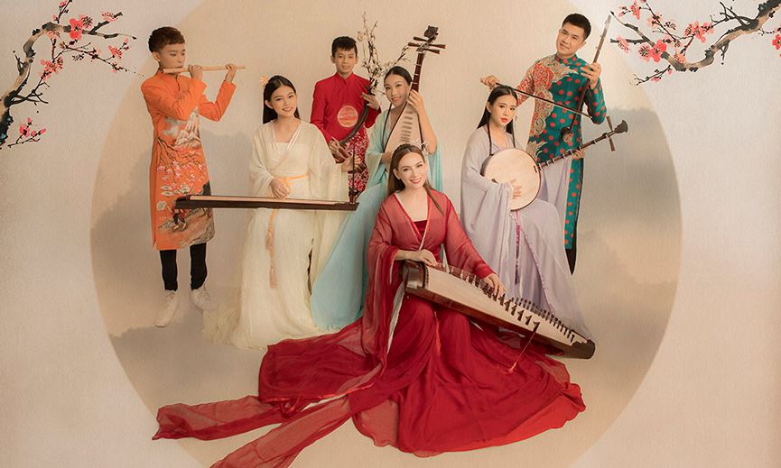 Phi Nhung khoe dàn con nuôi trong bộ ảnh Tết - 1