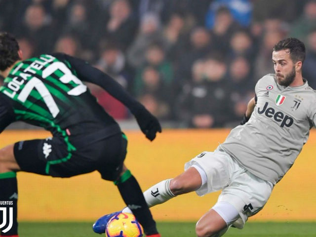 Sassuolo - Juventus: Ronaldo gầm thét trừng phạt ”tội đồ”
