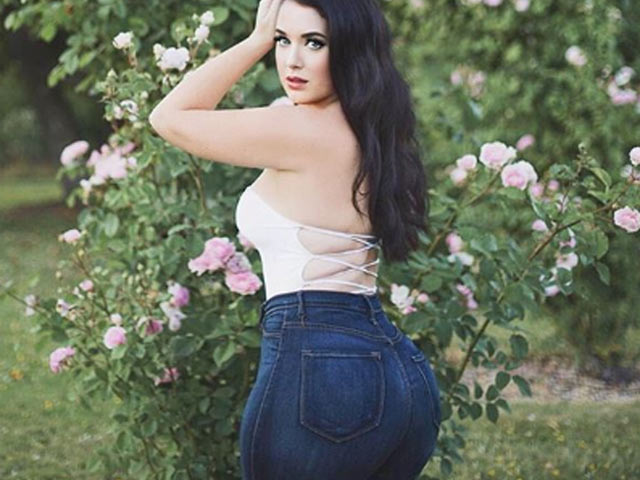 Thời trang - 2 "thần Vệ Nữ béo" đã đẹp còn khéo mặc gợi cảm