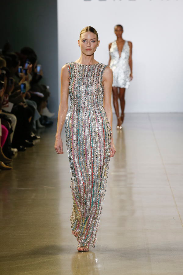 Bầu trời đêm vạn vì tinh tú của NTK Công Trí - 3