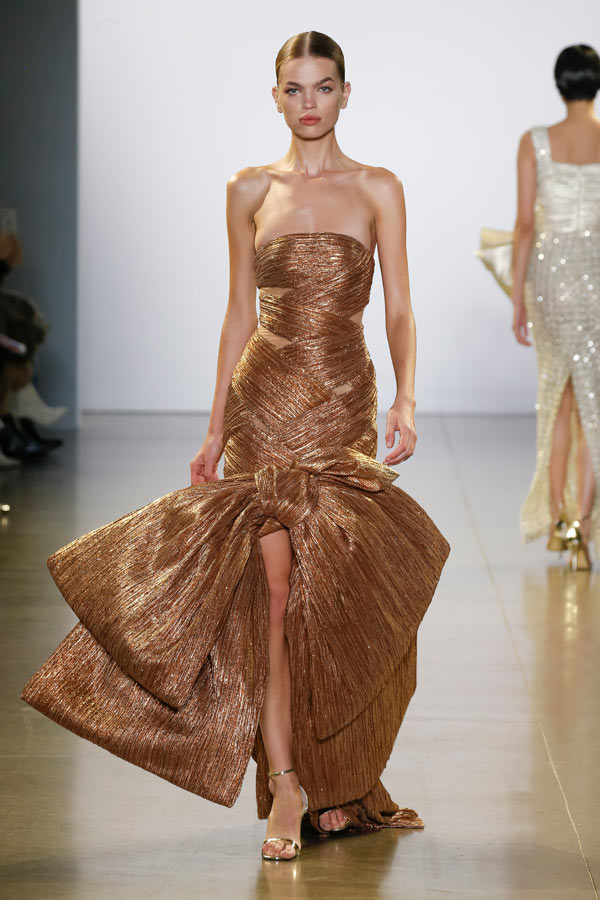 Bầu trời đêm vạn vì tinh tú của NTK Công Trí - 3