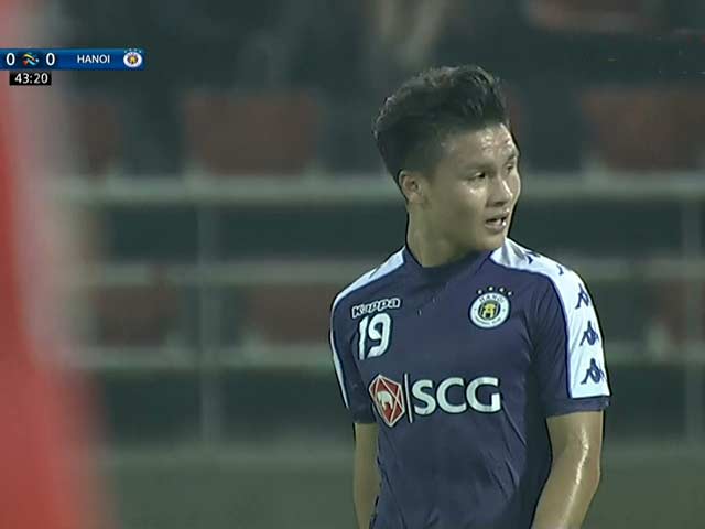 Bangkok United - Hà Nội FC: Quang Hải, Oseni đua nhau dứt điểm, người hùng 11m