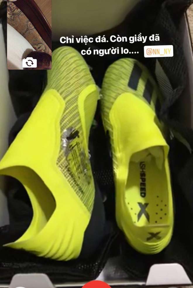 Minh Vương khoe dấu son môi trên má trước thềm Valentine - 3