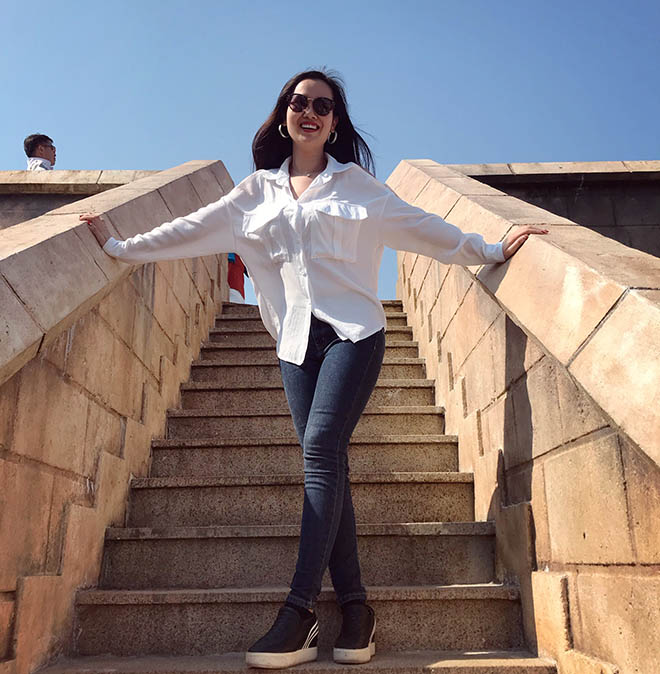 Võ Hạ Trâm tặng quà đặc biệt cho chồng Ấn Độ sau trăng mật ở Đà Nẵng - 4