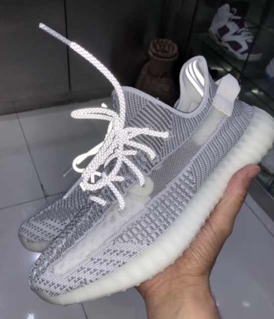 SNKR_TWITR on Twitter: Yeezy Boost 350 V2 'Static' non