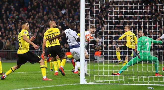 Rực lửa Cúp C1: "Ronaldo châu Á" chói sáng, Benzema "gánh team" như Ronaldo - 12