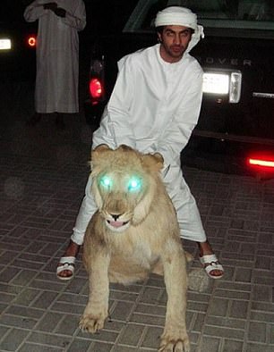 Choáng váng trước sự giàu có và tiêu tiền như nước của gái trẻ Dubai - 7