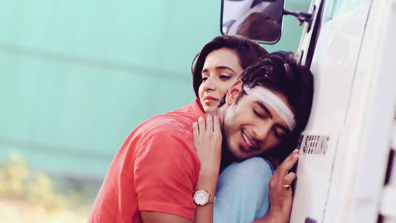 Sao nữ phim Ấn Độ "Đừng rời xa em" xinh như hoa hậu là ai? - 1