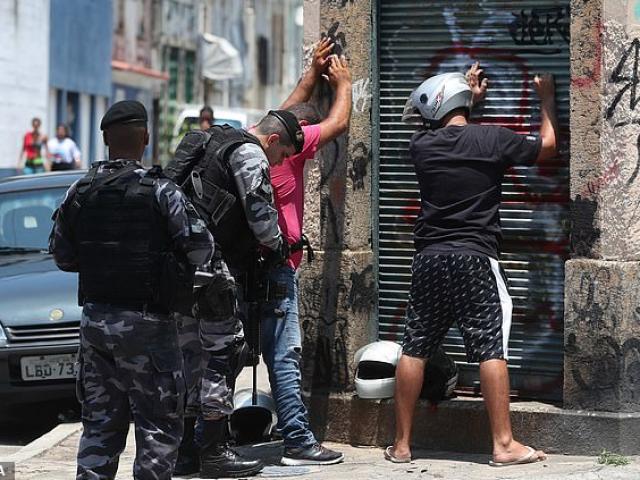 Thế giới - Cảnh sát Brazil hành quyết 13 thành viên băng đảng ma túy tại chỗ?