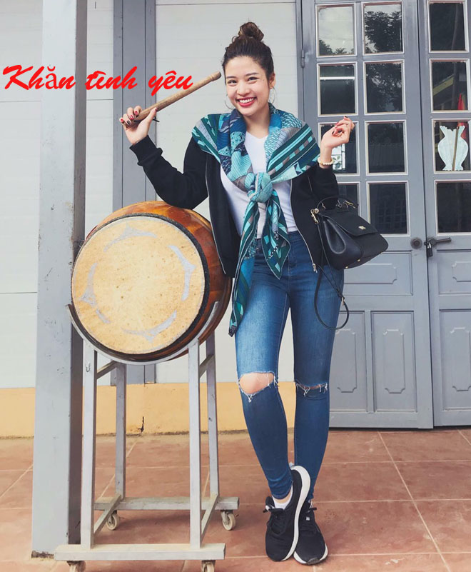 Người đẹp tỏ tình Lâm Tây ngó lơ đồ hiệu, thích dành tiền mua xe - 1