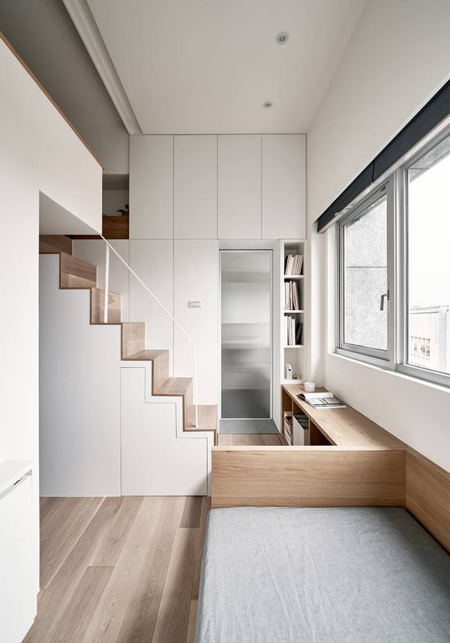 Công ty A Little Design ở Đài Loan, Trung Quốc đã chuyển đổi một không gian chật chội thành một căn hộ với nội thất phù hợp nhằm tiết kiệm diện tích.