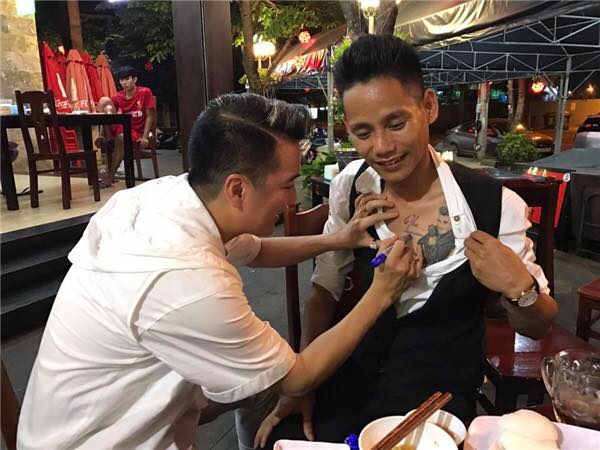 Mr. Đàm bất ngờ thay đổi chữ ký, fan phát hiện điều đặc biệt - 3