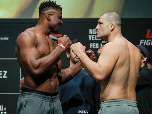 Thể thao - 26 giây: Võ sỹ UFC đấm mạnh nhất thế giới cho đàn anh "sấp mặt"