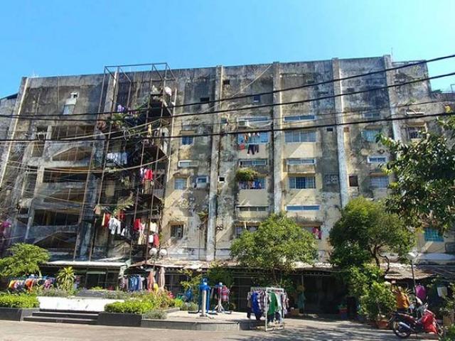 Kinh doanh - Chung cư "nát" uy hiếp an toàn hàng trăm hộ dân