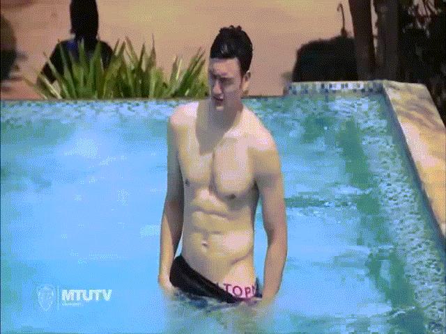 Bạn trẻ - Cuộc sống - Văn Lâm nổi bật trên đất Thái cùng đồng đội mới