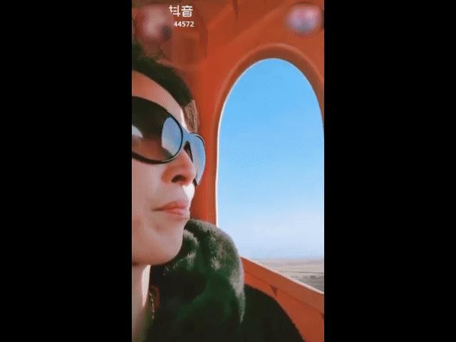 Video Clip Cười - Bí kíp sống ảo sang chảnh mà không tốn tiền cho các bạn trẻ