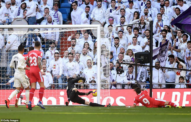 Real Madrid thua sốc: &#34;Đại ca&#34; Ramos lập 2 kỷ lục La Liga không mong muốn - 1