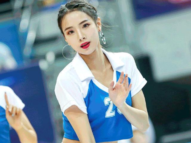 Thể thao - Hoạt náo viên Trung Quốc quá nóng bỏng: Dàn "cực phẩm" làng bóng rổ tỷ dân