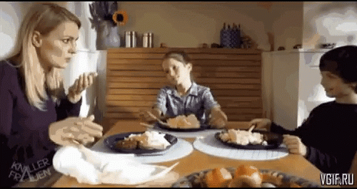 Bó tay với những bà mẹ "gắt" nhất quả đất - 9