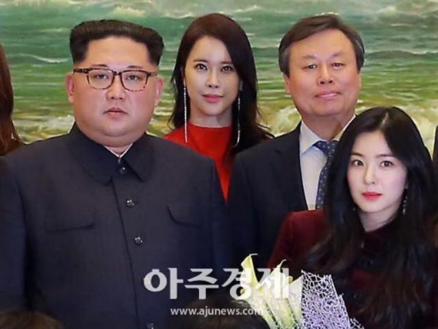 Bức ảnh Kim Jong-un chụp cùng “nữ thần sắc đẹp” K-pop của Hàn Quốc