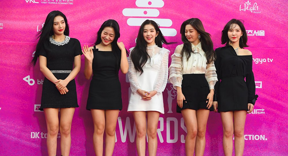 Bức ảnh Kim Jong-un chụp cùng “nữ thần sắc đẹp” K-pop của Hàn Quốc - 2
